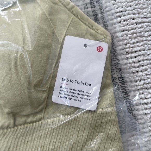 Lululemon Women's Green ebb to train bra 4 - Picture 3 of 8